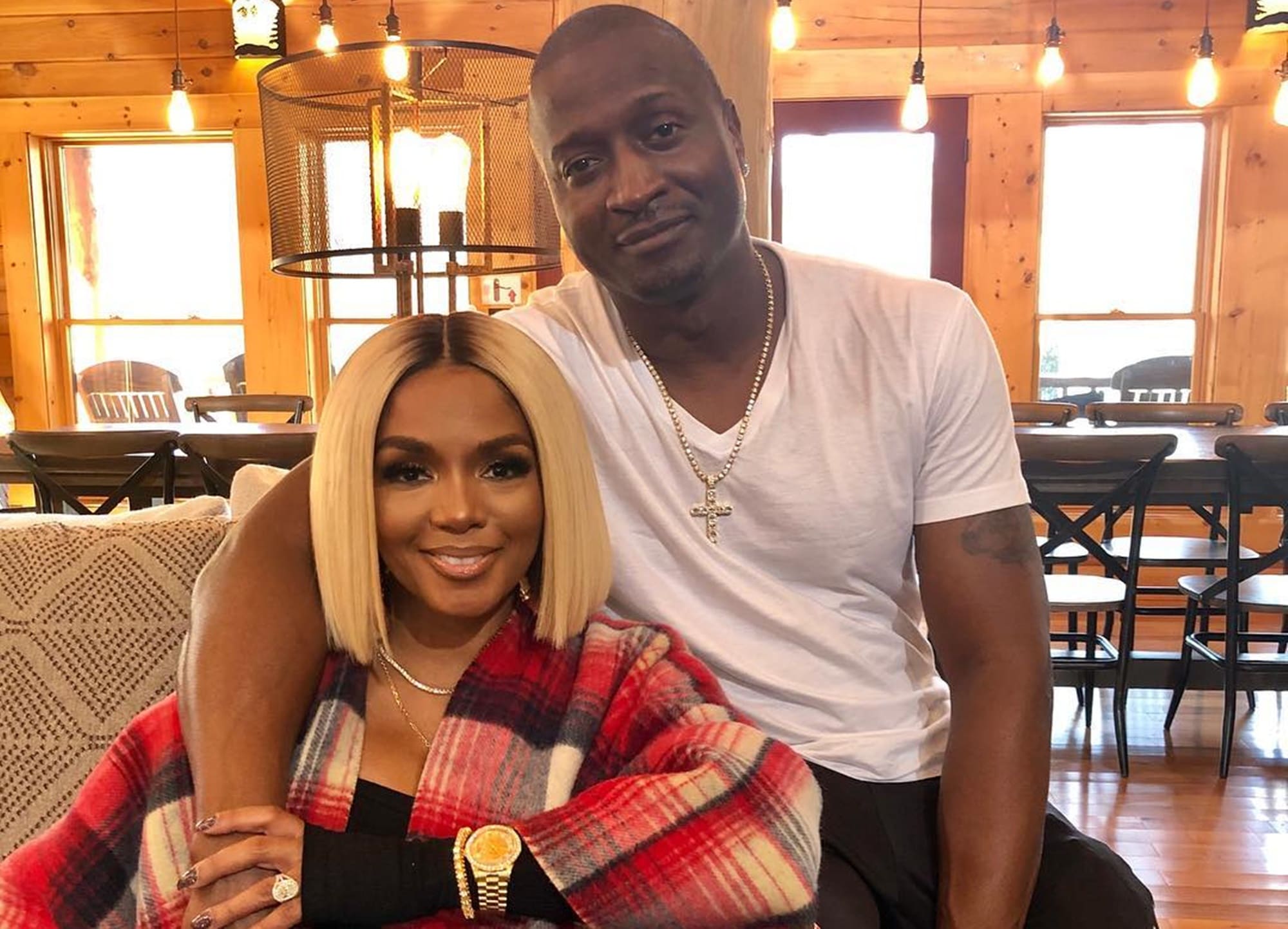 ”rasheeda-frost-catches-kirk-off-guard-with-surprise-birthday-cake-and-touching-words-pictures-prove-that-love-hip-hop-atlanta-star-jasmine-washington-is-ancient-history”