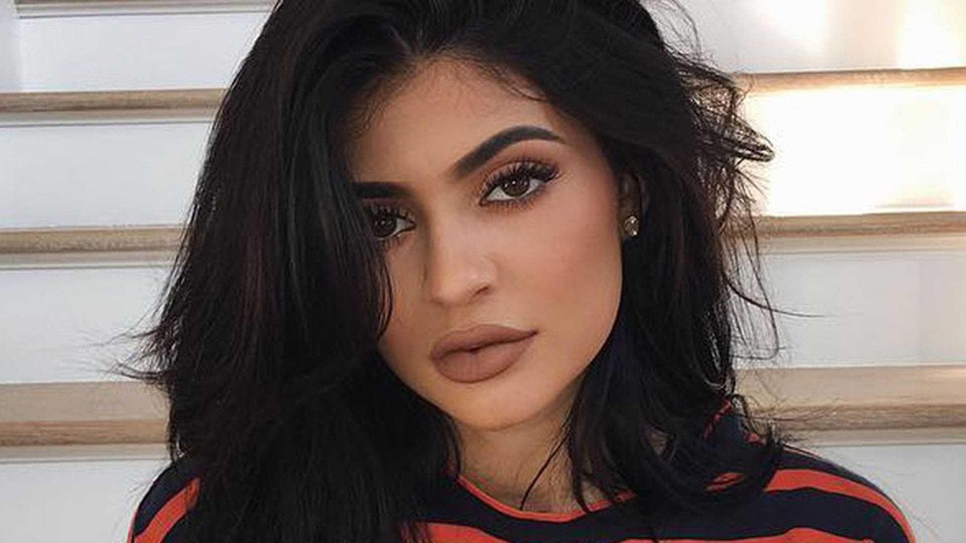 Kuwk Kylie Jenners Record For The Most Liked Post On Instagram Broken