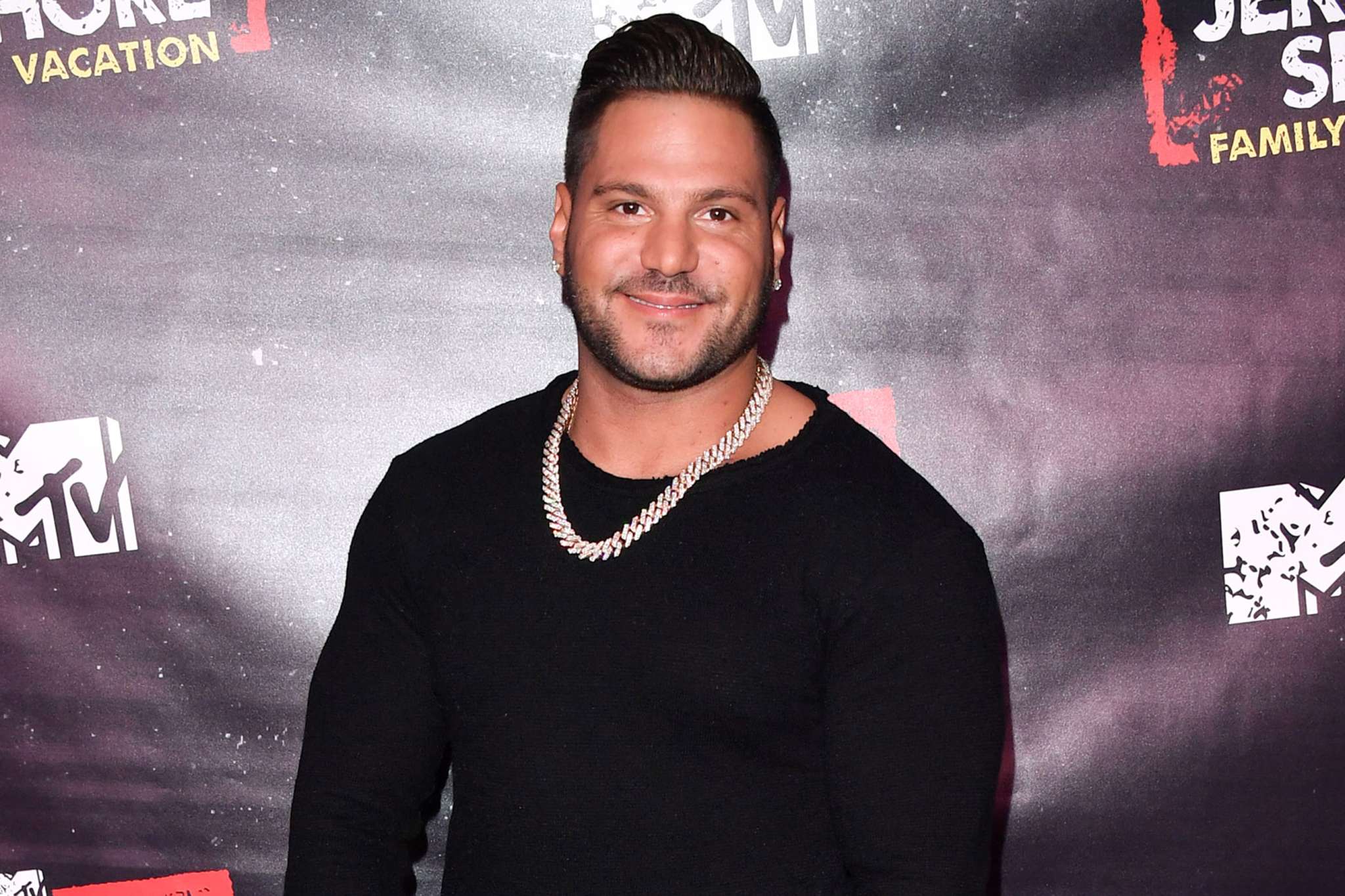 Source Close To Ronnie Magro Reveals How He Feels About Samantha Giancola’s ...2048 x 1365