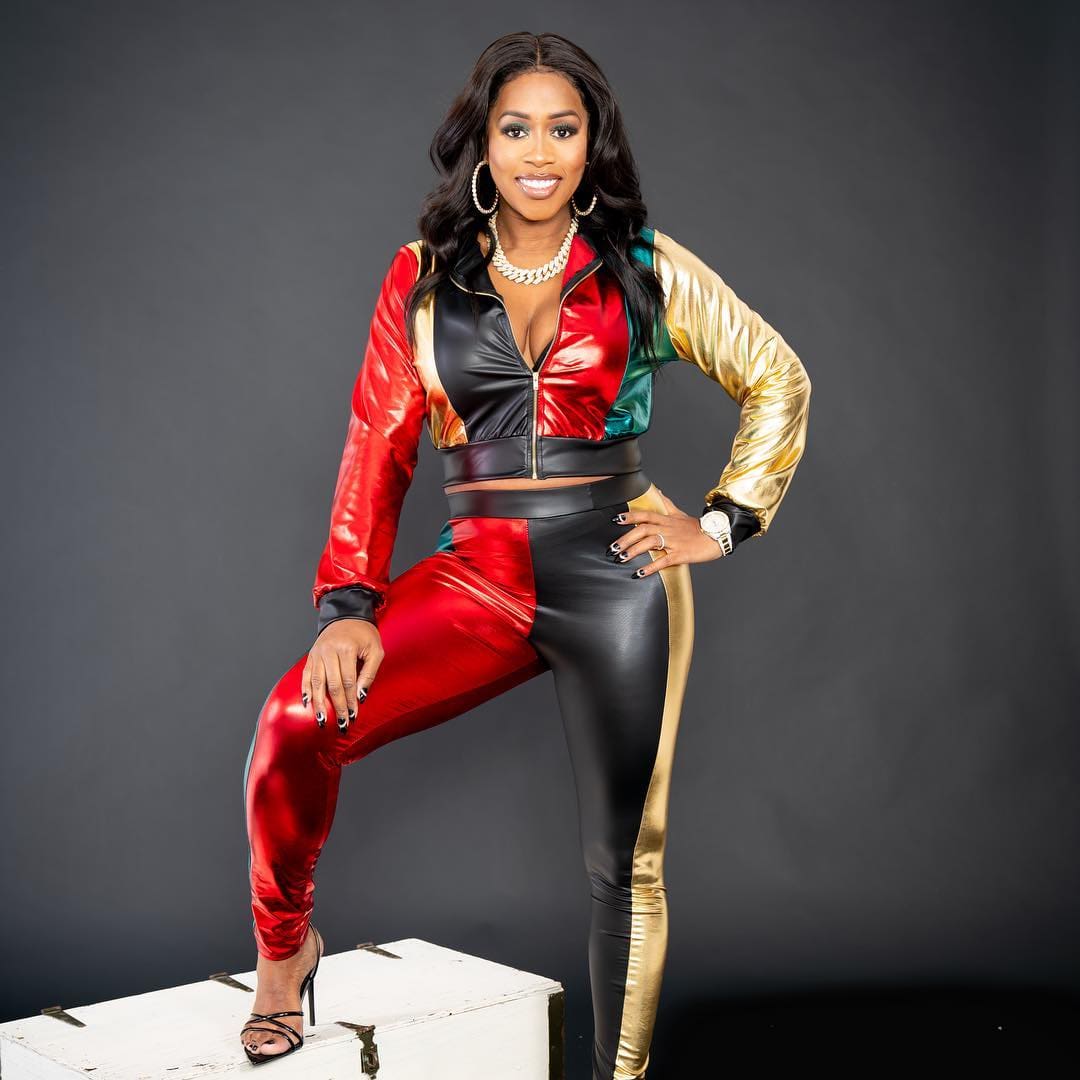 Remy Ma Is Unbothered, Posing While She’s Wearing An Ankle Monitor | Celebrity Insider1080 x 1080