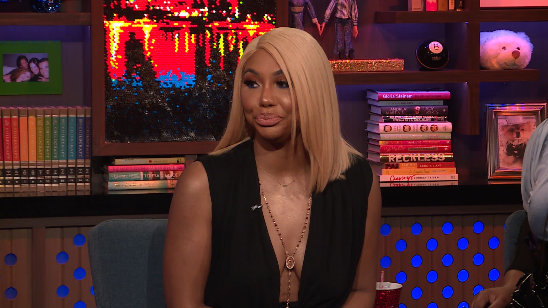 Tamar Braxton Puts Her Booty On Display In The Latest Video And Fans Adore Her Natural ...