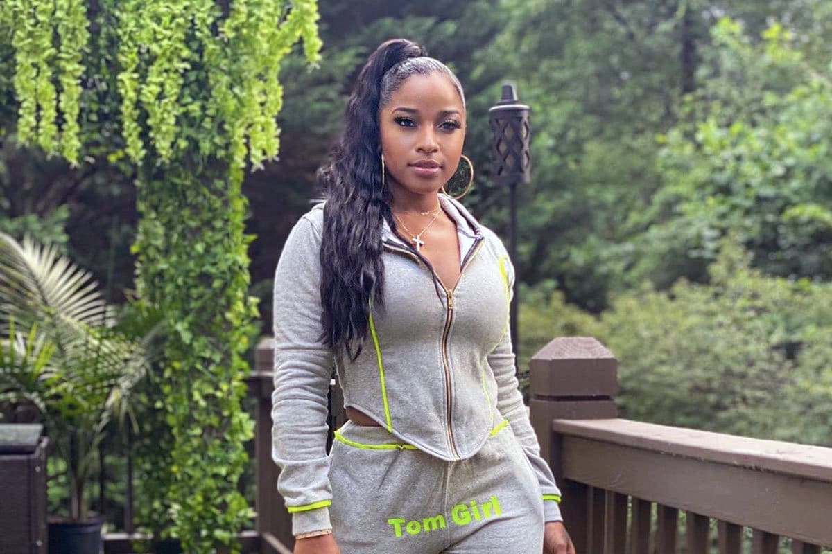 Toya Johnson Shares A Video Featuring Robert Rushing Promoting Weight