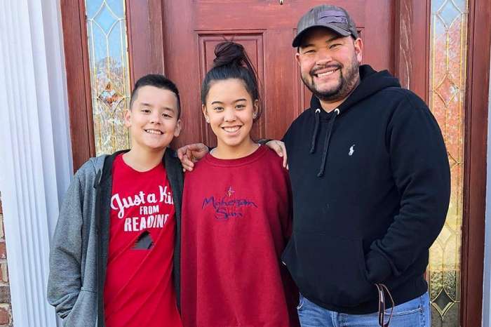 Jon Gosselin, Daughter Hannah And Son Collin Pose Together Happily In Christmas Pic