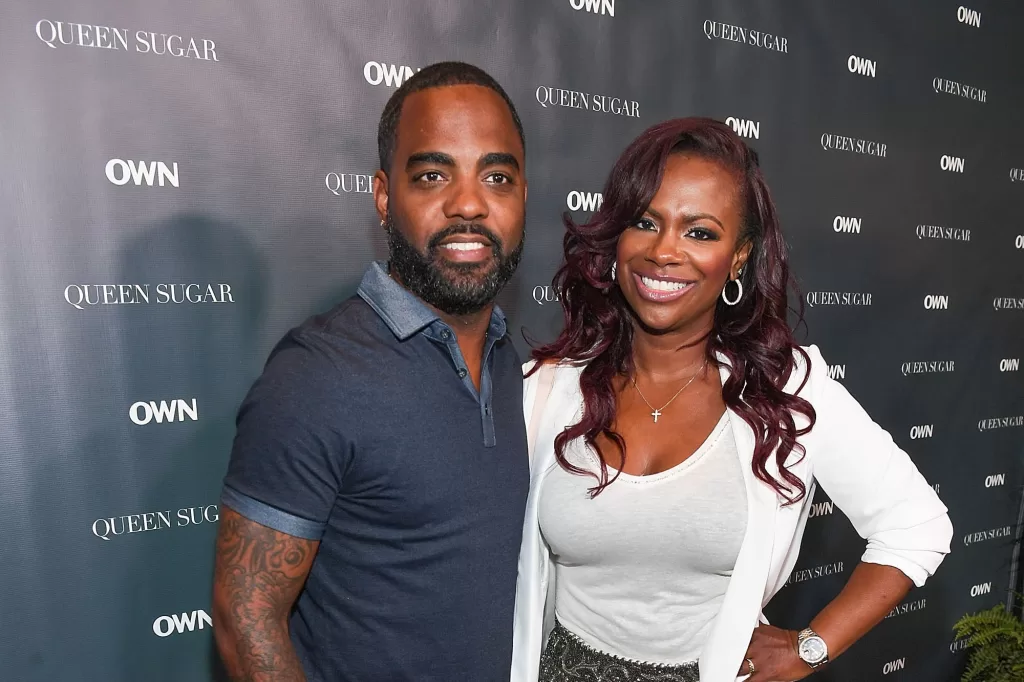 Kandi Burruss Shows Off Her Hourglass Figure In A Gorgeous Dress With Todd Tucker At A Prestigious Event - Fans Notice Her Swollen Feet