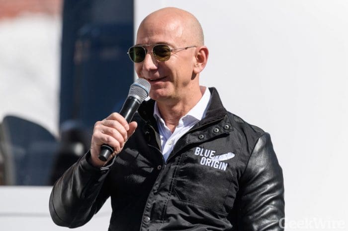 Jeff Bezos And Lauren Sanchez Reportedly Hung Out Months Before Affair Announcement