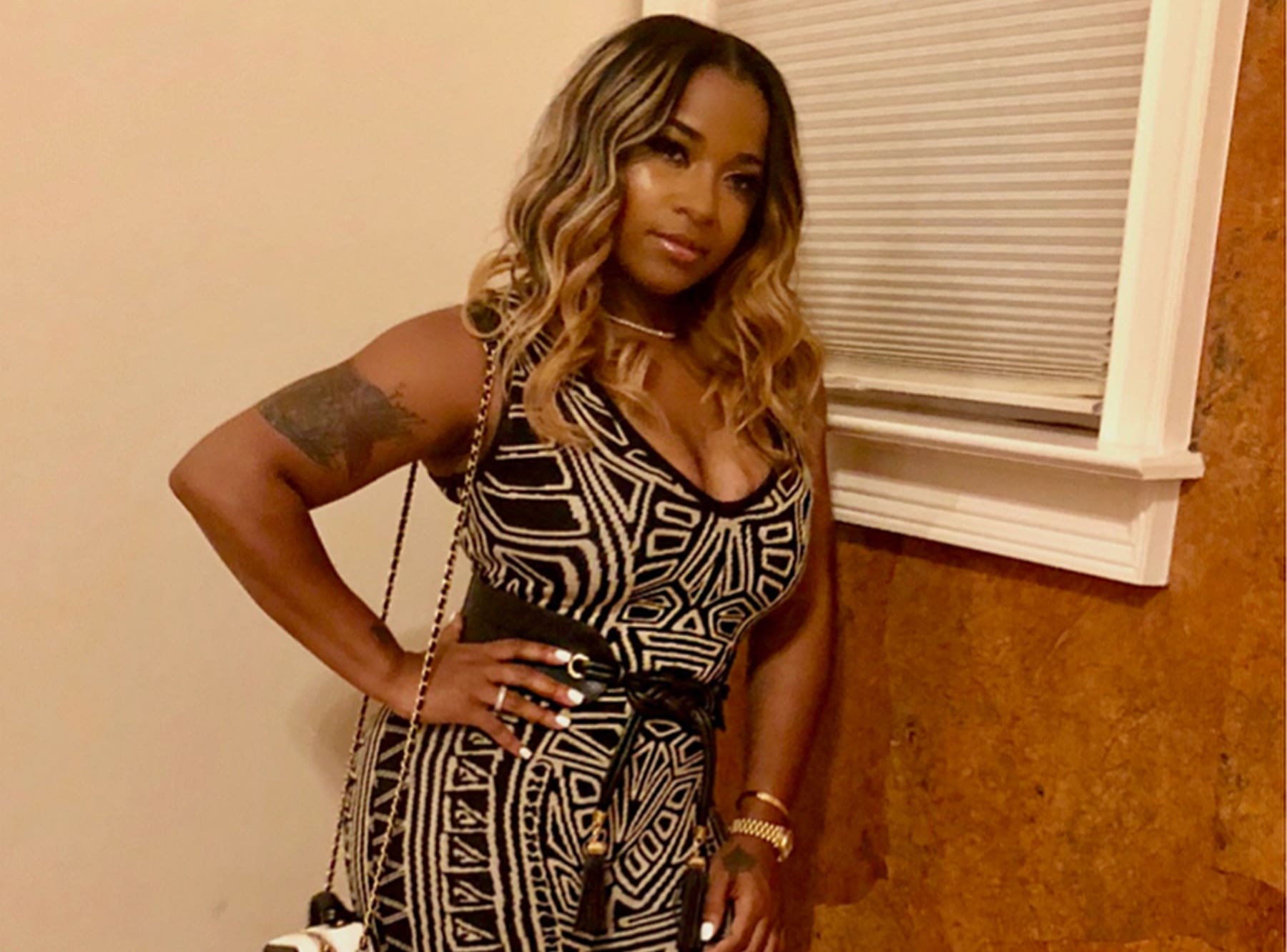 Toya Wright Shows Off Her Juicy Curves In A Red Velvet Outfit - Check Out The Pics