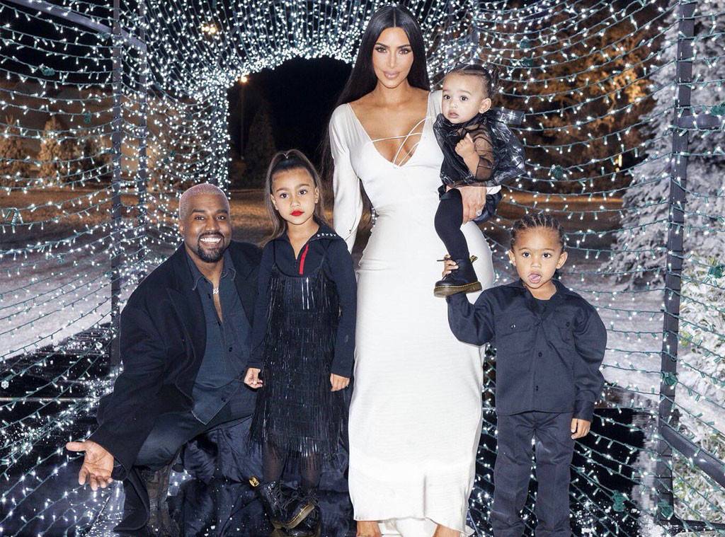 kim-kardashian-north-west-christmas-family-photo