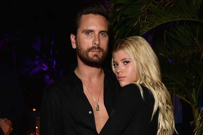 Kourtney Kardashian - Here's How The KUWK Star Reacted When She Learned Scott Disick And Sofia Richie Moved In Together!