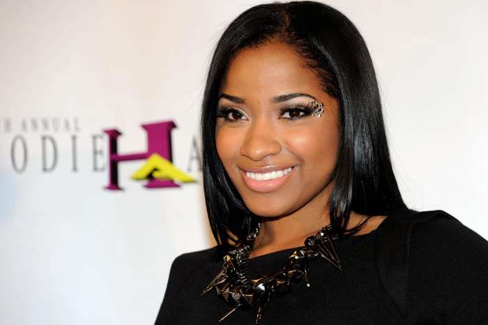 Toya Wright's Fans Like That She's Still Down To Earth Like 'Regular Folks,' Hanging Out At Mardi Gras
