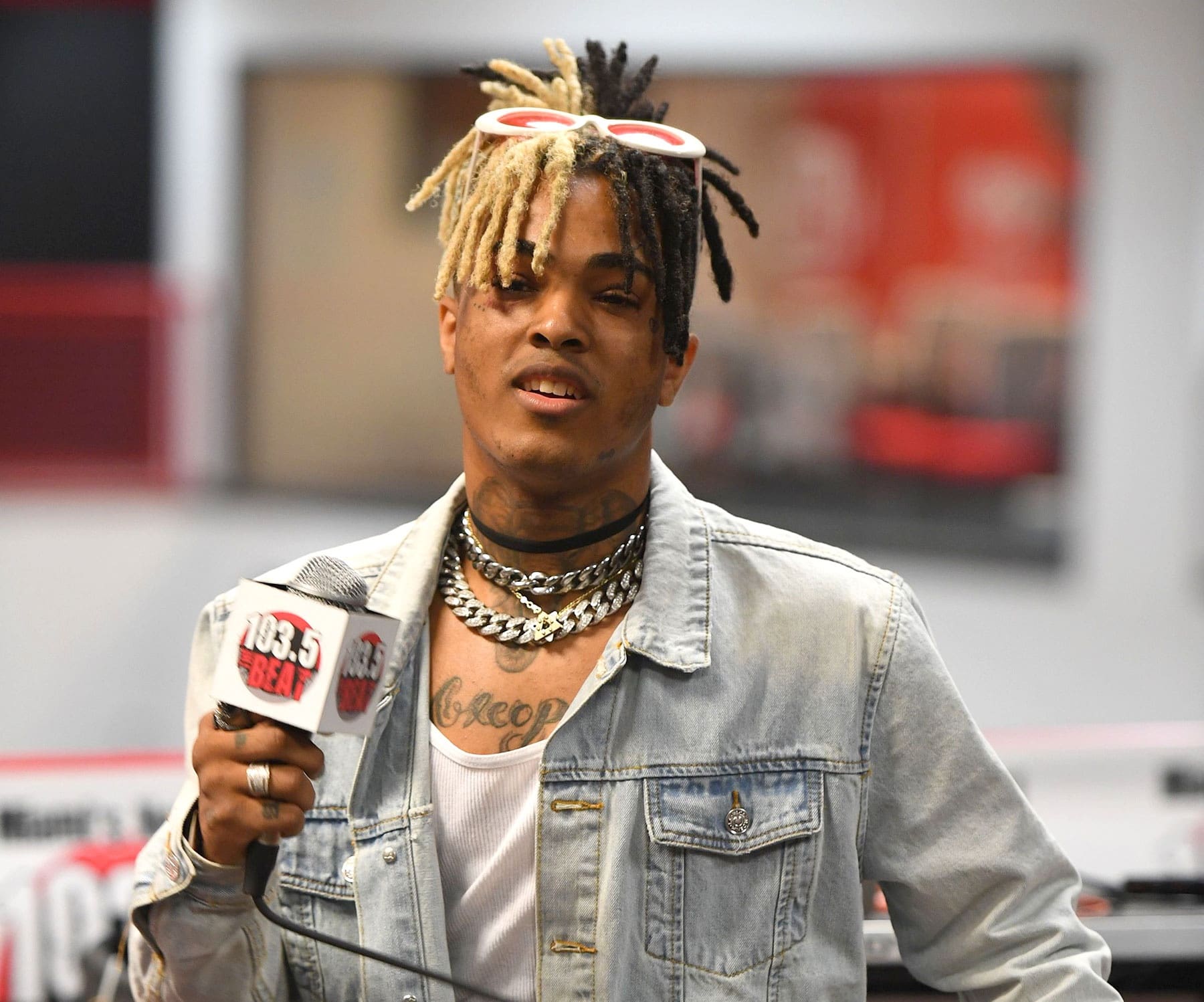 Xxxtentacion Fans Are Crying After Jenesis Sanchez Posted New Picture Of His Two Month Old Son 