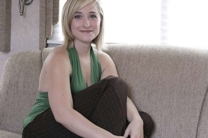 Allison Mack From "Smallville" Pleads Guilty To Sex Cult Charges