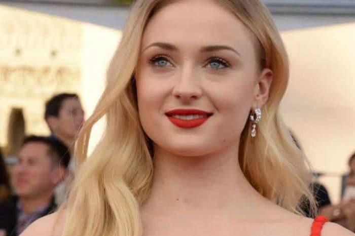 Sophie Turner Shares Mental Health Struggle Admits To Thoughts Of Suicide