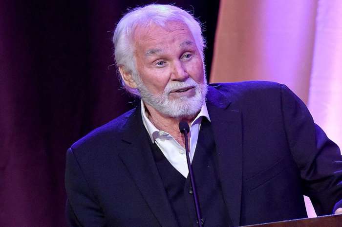 Kenny Rogers Hospitalized In Georgia Due To Dehydration