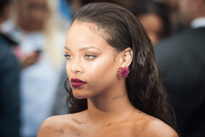 Rihanna Sent SZA A Fenty Beauty Gift Card Following The Alleged Racist Encounter At Sephora