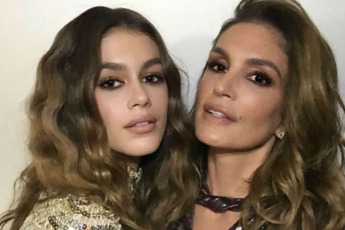 Cindy Crawford And Daughter Kaia Gerber Are Twin In New Swimsuit Beach Photos