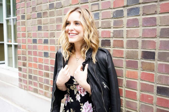 Jenny Mollen Claims Twitter Isn't That Great For People Who Speak Their Mind