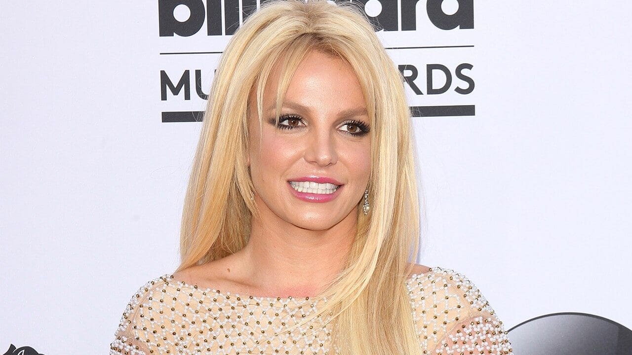 Britney Spears’ Mother Addresses The Claims That Her Team Deletes ...