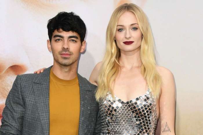 Joe Jonas Gushes Over Wife Sophie Turner's First 'Vogue' Cover