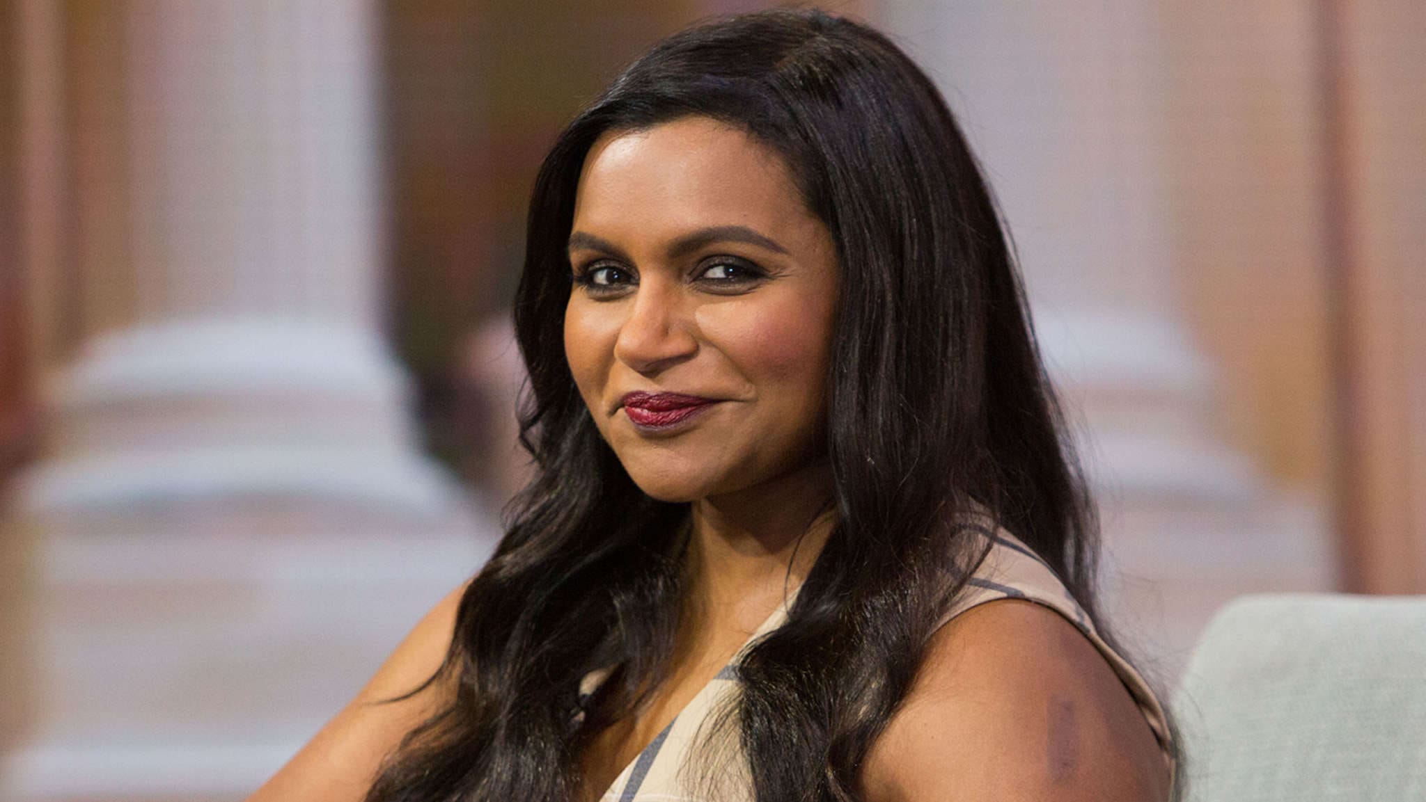 ”mindy-kaling-opens-up-about-working-hard-and-being-a-new-mother-at-the-same-time”