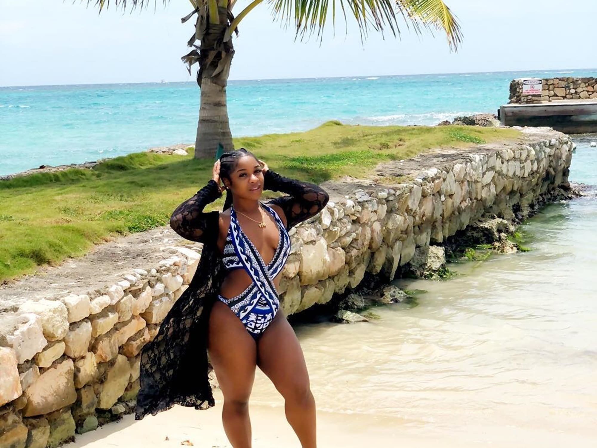 Reginae Carter Is Killing The Pool Vibe And Shows Off Her Hourglass Figure After Starting A 14-Day No Sugar Challenge With Her Mom