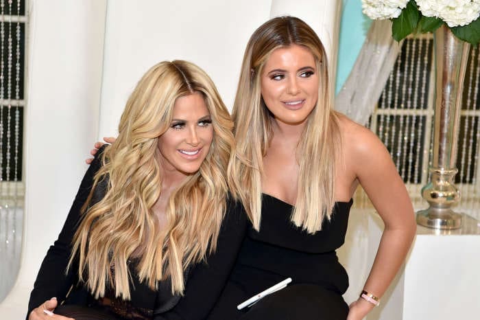Kim Zolciak And Daughter Brielle Biermann Get The 'Police Involved' And Slam Delta Airlines After The Whole Family Gets Kicked Off Flight!