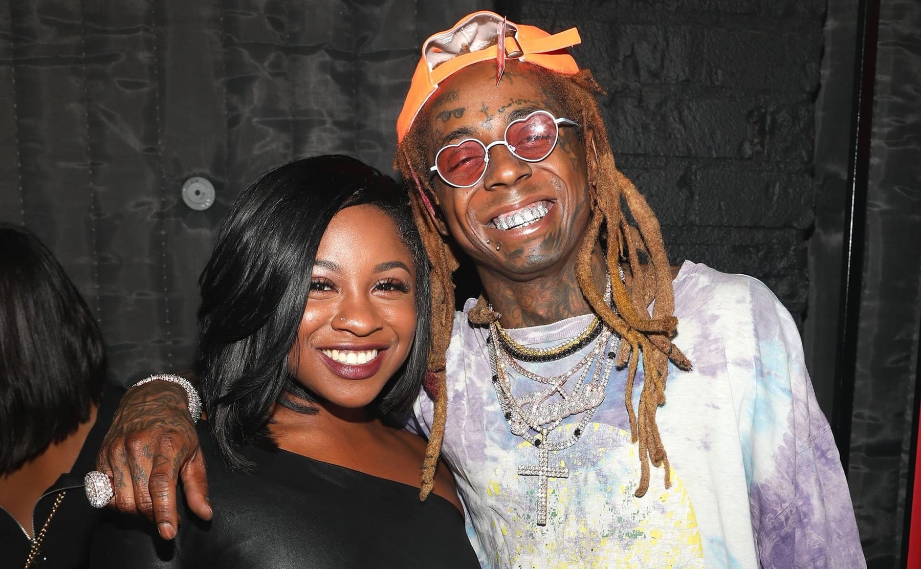 Lil Wayne’s Daughter, Reginae Carter, Shares Video Of Rapper Killing It On Stage And ...1800 x 1112