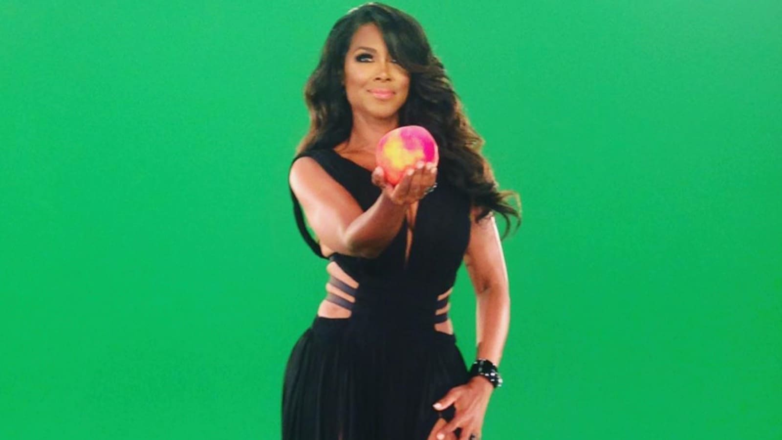 Kenya Moore's Fans Are Calling Her The 'Black Barbie'