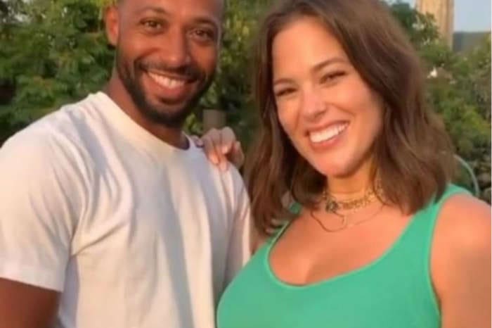 Ashley Graham Praised For Baring Her Untouched Pregnant Body In Instagram Photo