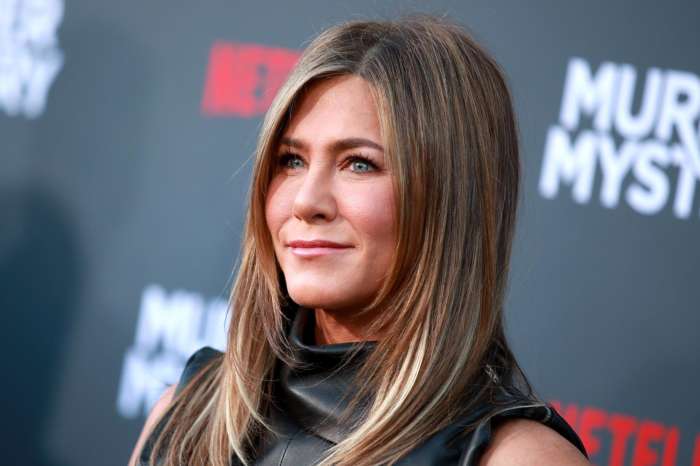 Jennifer Aniston Says She Wants A 'Friends' Reboot - Admits She Misses The Show