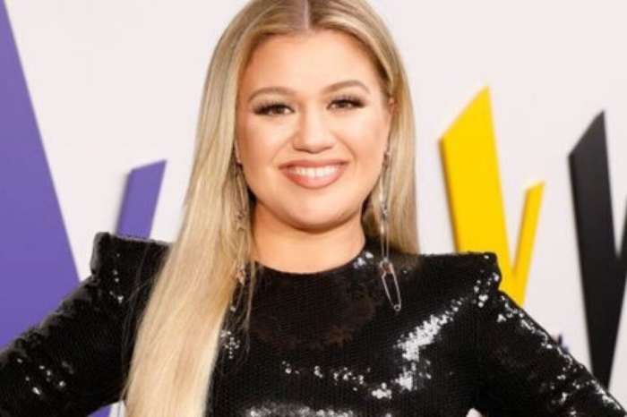 Kelly Clarkson Recalls Terrifying Health Problem She Had Only A Week After Appendicitis - It Was Even More Painful!