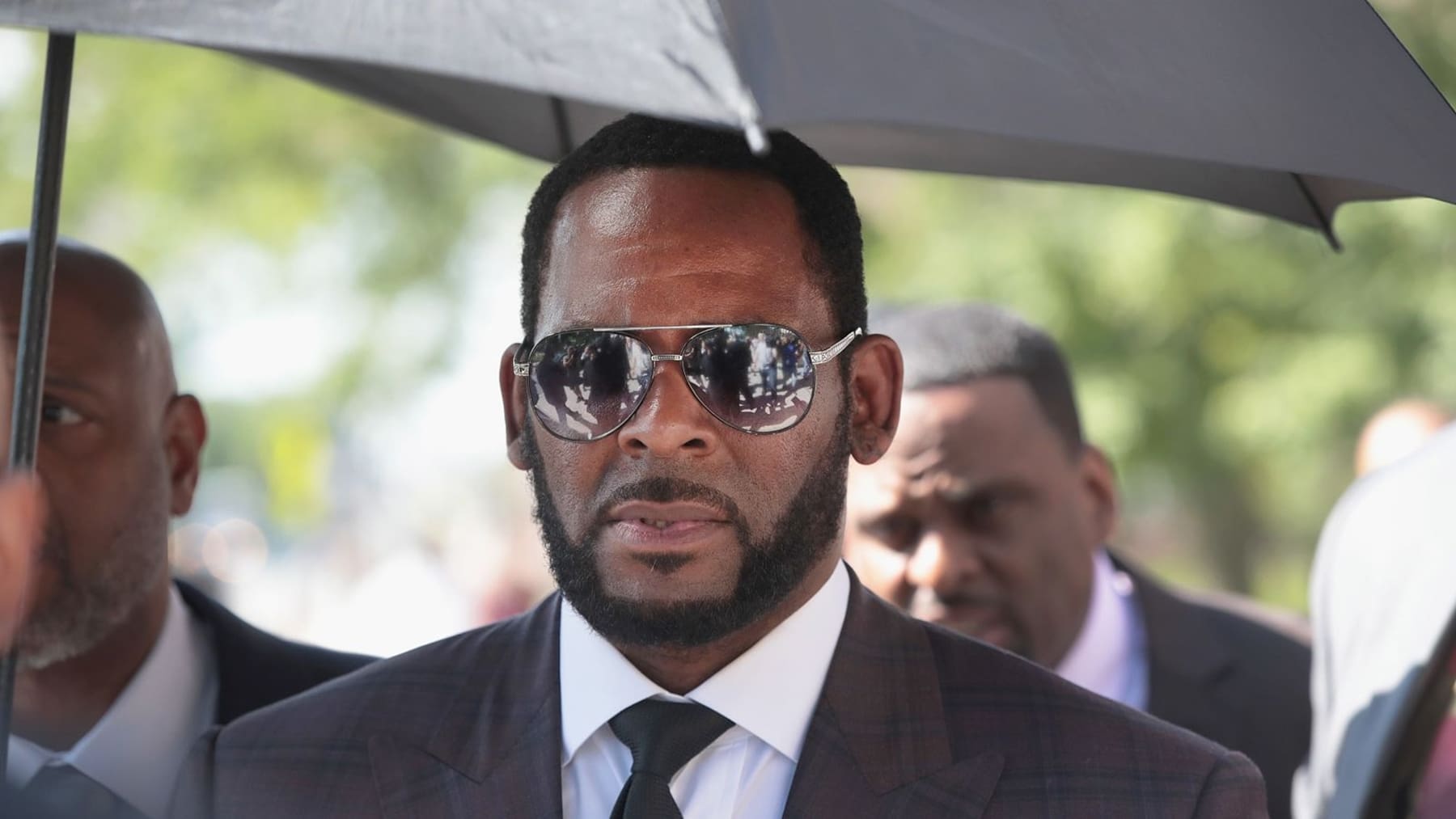 R. Kelly Groupie Experience Shows Defense