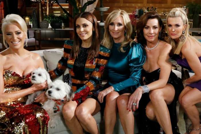 Bethenny Frankel's RHONY Co-Stars Blindsided By Her Leaving The Show!
