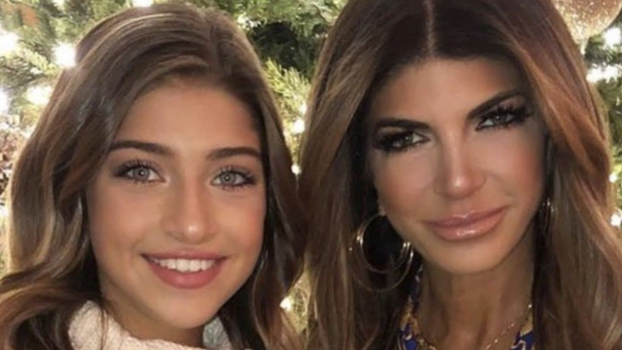 ”teresa-giudice-has-mixed-emotions-over-daughter-gia-starting-college”