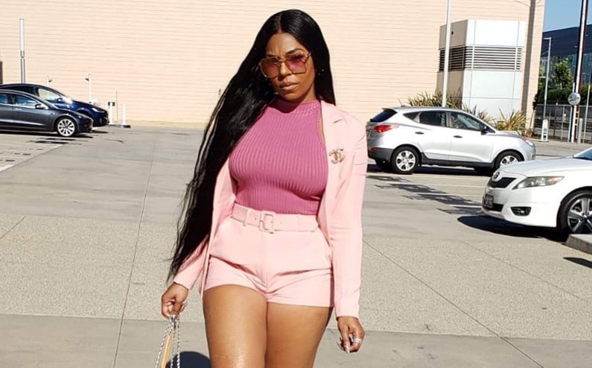 Ashanti Body-Shamed Outfit Fans React