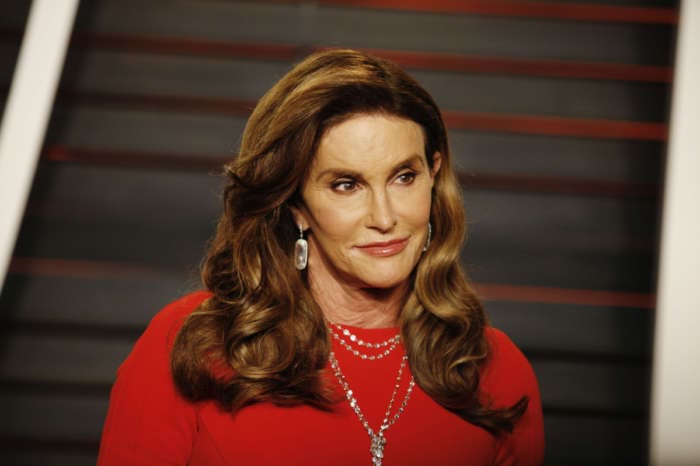 Caitlyn Jenner Jokes About Gender Reassignment Surgery In New Alec Baldwin Roast