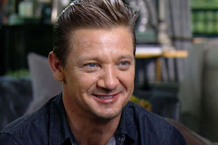 Jeremy Renner Shuts Down His Application After Sneaky Trolls Impersonate Him