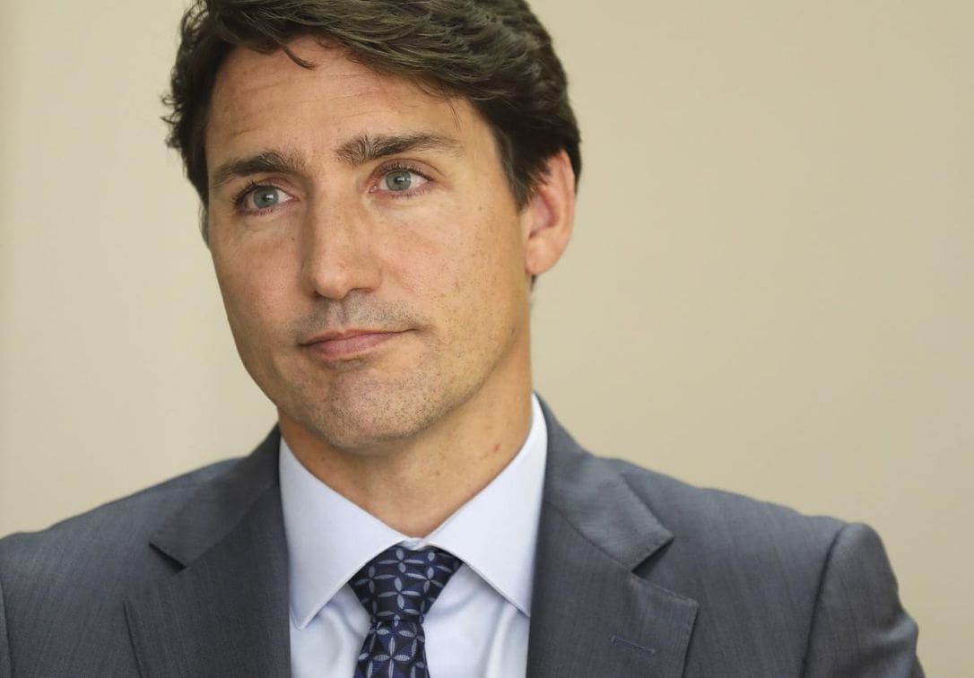 Justin Trudeau Says He’s ‘Deeply Sorry’ After Old Brownface Picture Of ...
