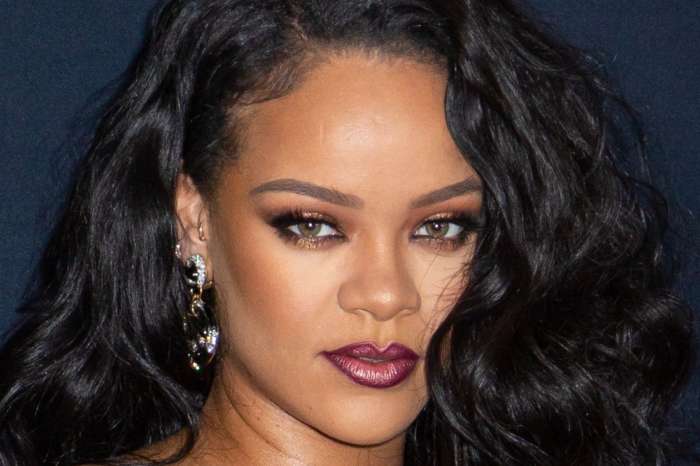 Rihanna's Fans Freak Out Thinking That She Just Had A Baby