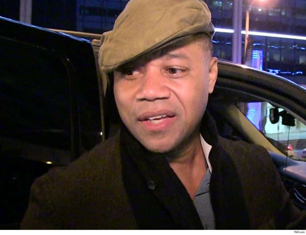 new-video-shows-cuba-gooding-junior-touching-the-backside-of-a-tao-server