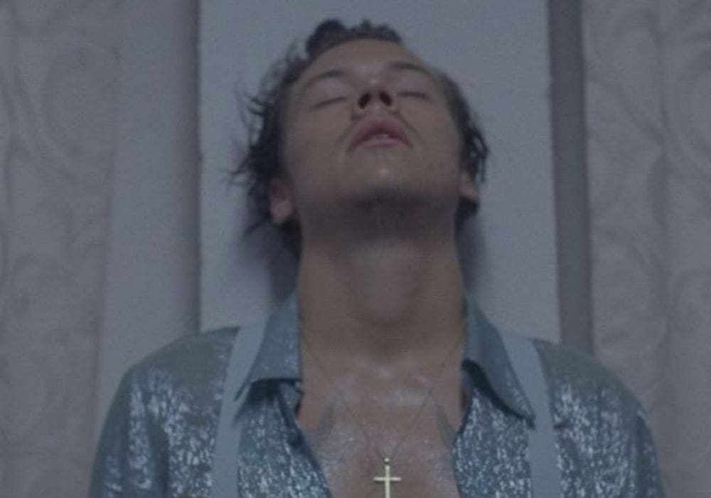 Harry Styles Just Released A New Song And Fans Are Losing Their Minds Over The Steamy Music Video - Did He Just Come Out As Bisexual?