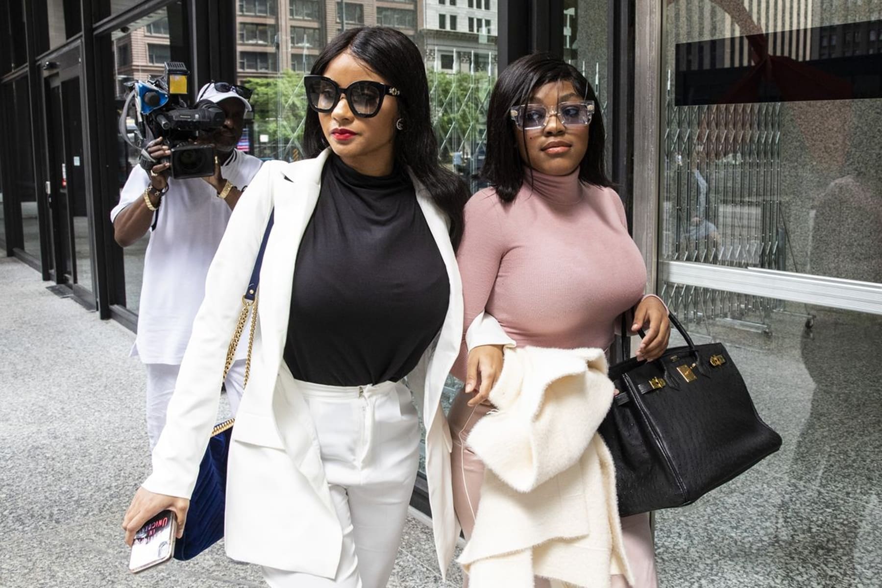 R. Kelly’s Girlfriends — Azriel Clary And Joycelyn Savage’s Expensive ...