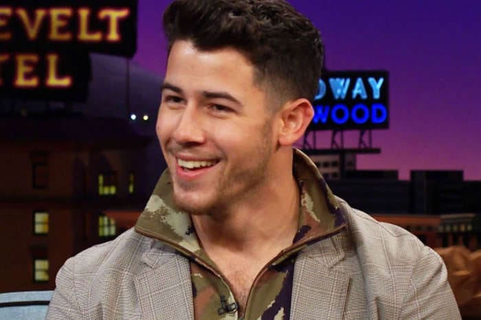 Jonas Brothers Fans React To Nick Jonas Being Groped Onstage