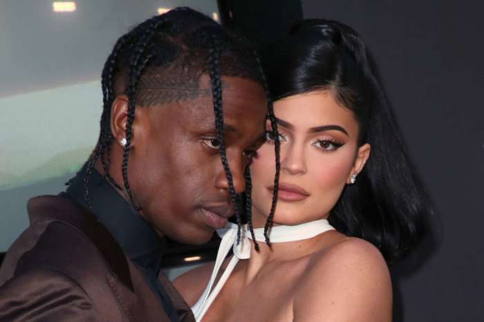 KUWK: Kylie Jenner And Travis Scott Begged By Fans To Reunite - Inside Their Plans!