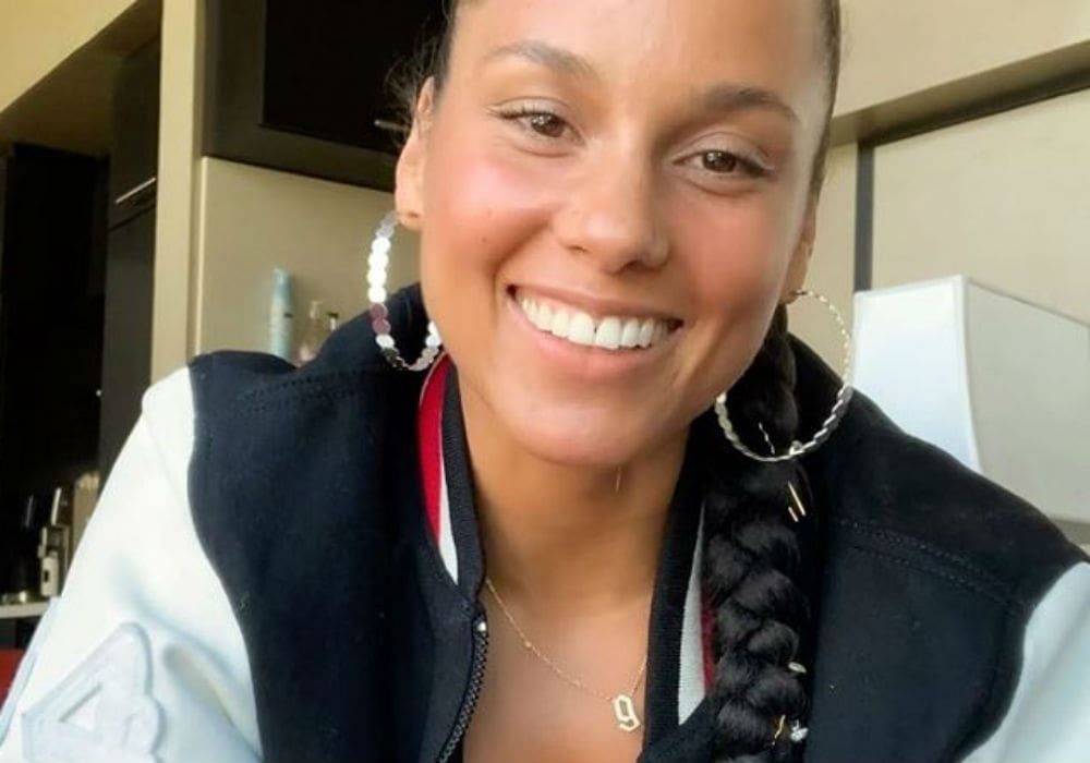 Alicia Keys Announced As Grammy Host For The Second Straight Year