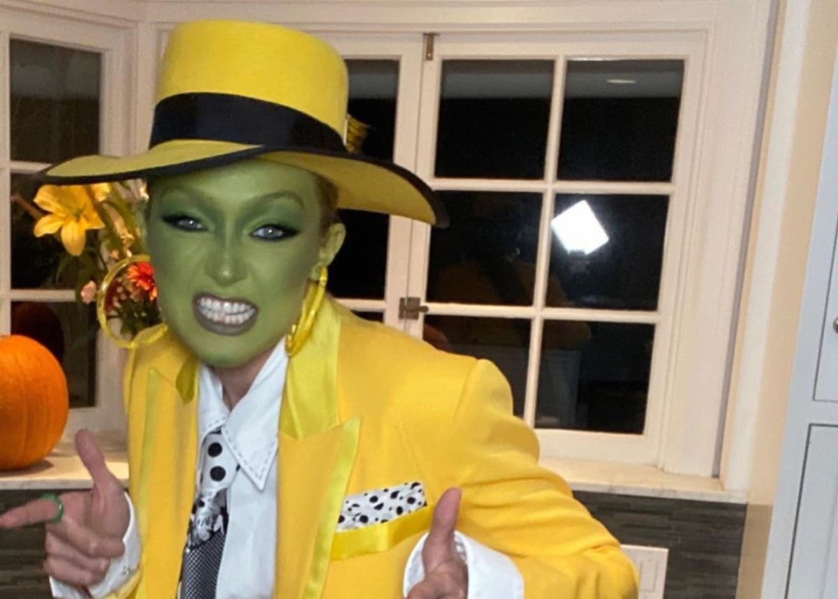Slid Berygtet bunke Gigi Hadid Went As Jim Carrey's The Mask For Halloween And The Look Was  Awesome — Patrick Ta Makes Magic Once Again | Celebrity Insider
