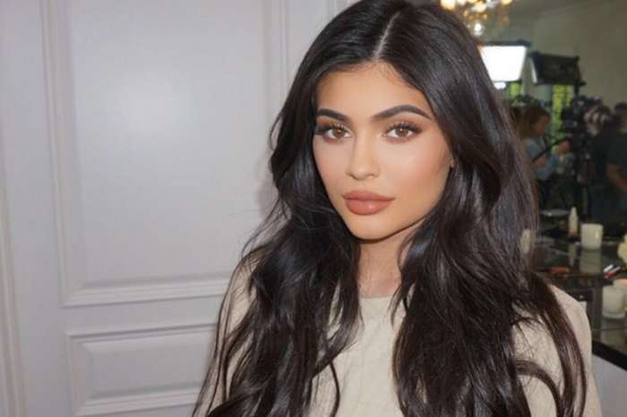 Kylie Jenner May Be Hanging Around Drake Just To Make Travis Scott Jealous A Source Claims