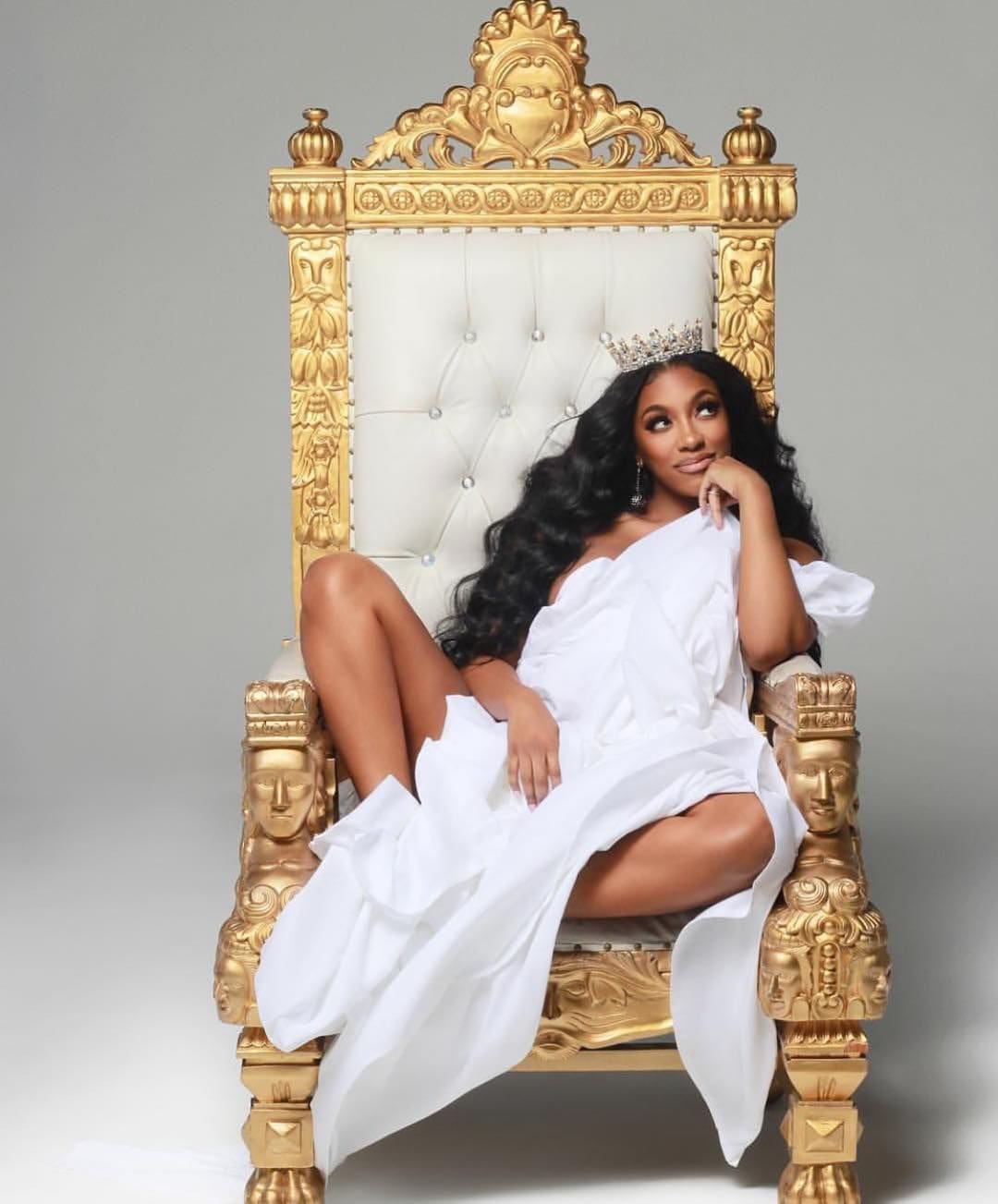 Porsha Williams' Fans Tell Her Not To Come Off Her Throne For Anyone