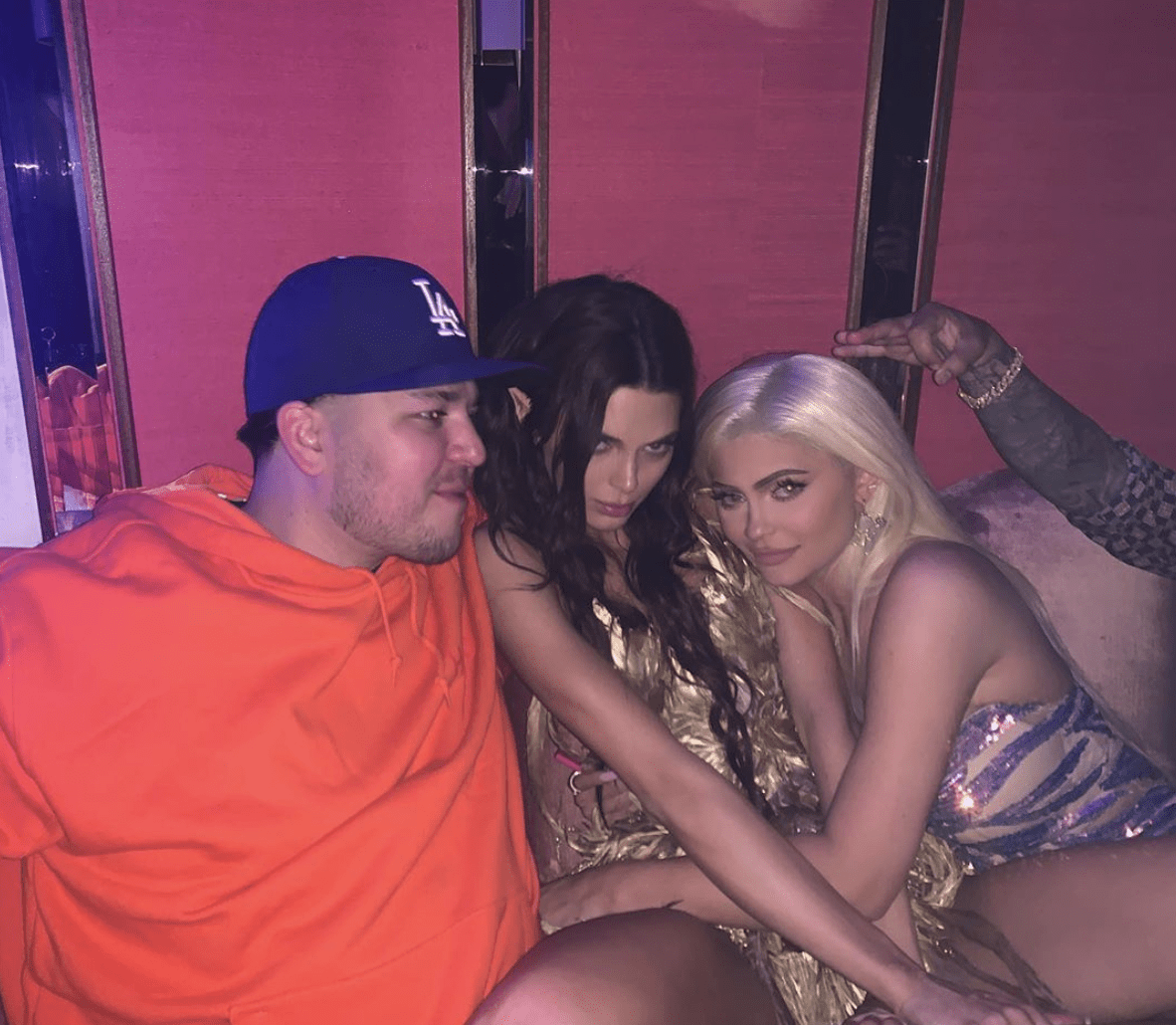 Kylie Jenner Poses With Rob Kardashian And Her Sister, Kendall Jenner