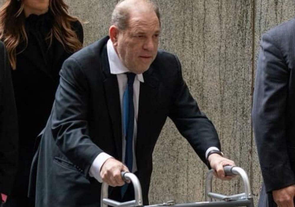 Harvey Weinstein Spotted Without Walker During Shopping Trip - Is He Only Using It In Court To Gain Sympathy?