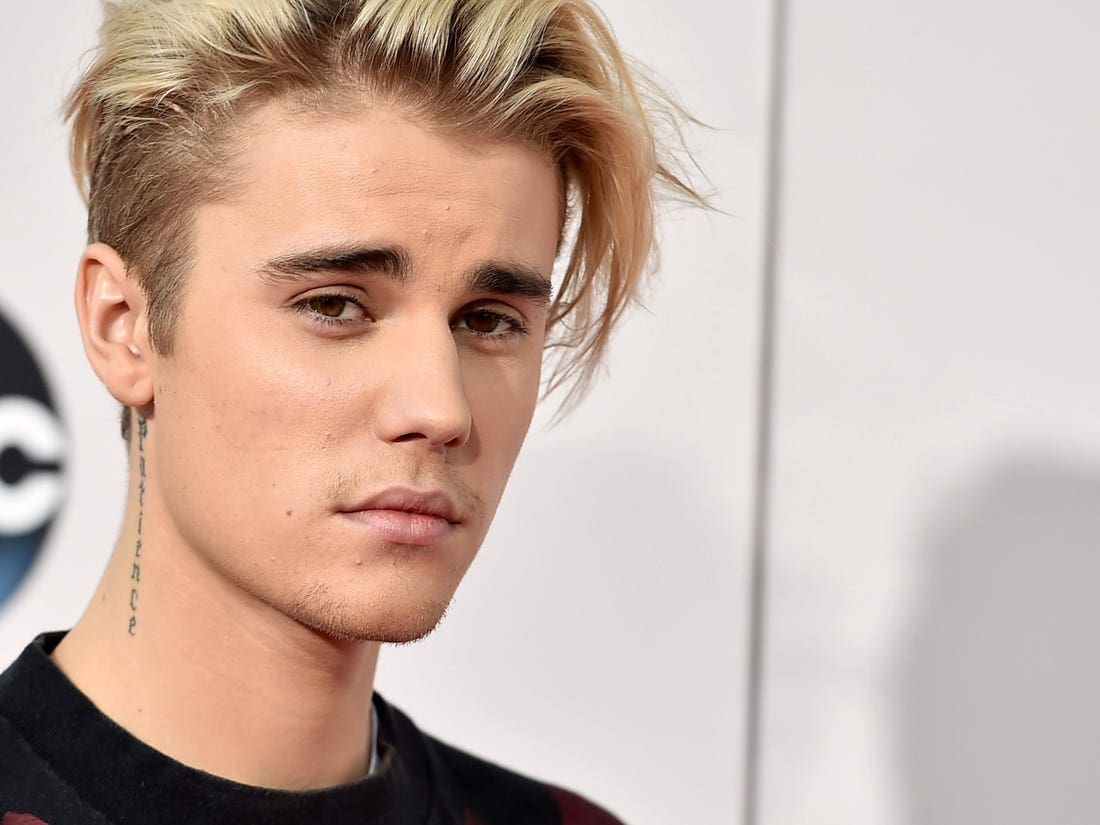 Justin Bieber Shows Off New Neck Tattoo And Fans Like It A Lot
